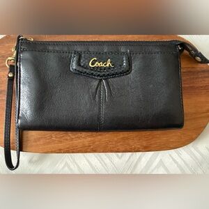 Coach Ashley Black Leather Wristlet Wallet Python Accents Bag